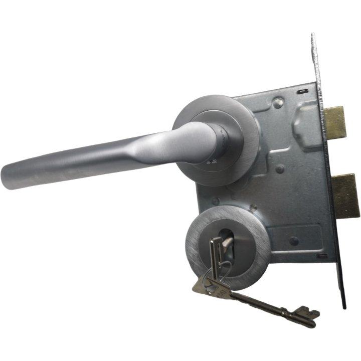 Solid Dorma Door Handle with Two Lever Mortice Lock