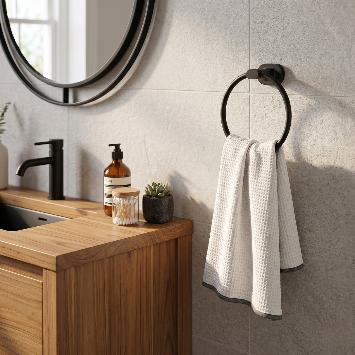 Towel Ring in matt black