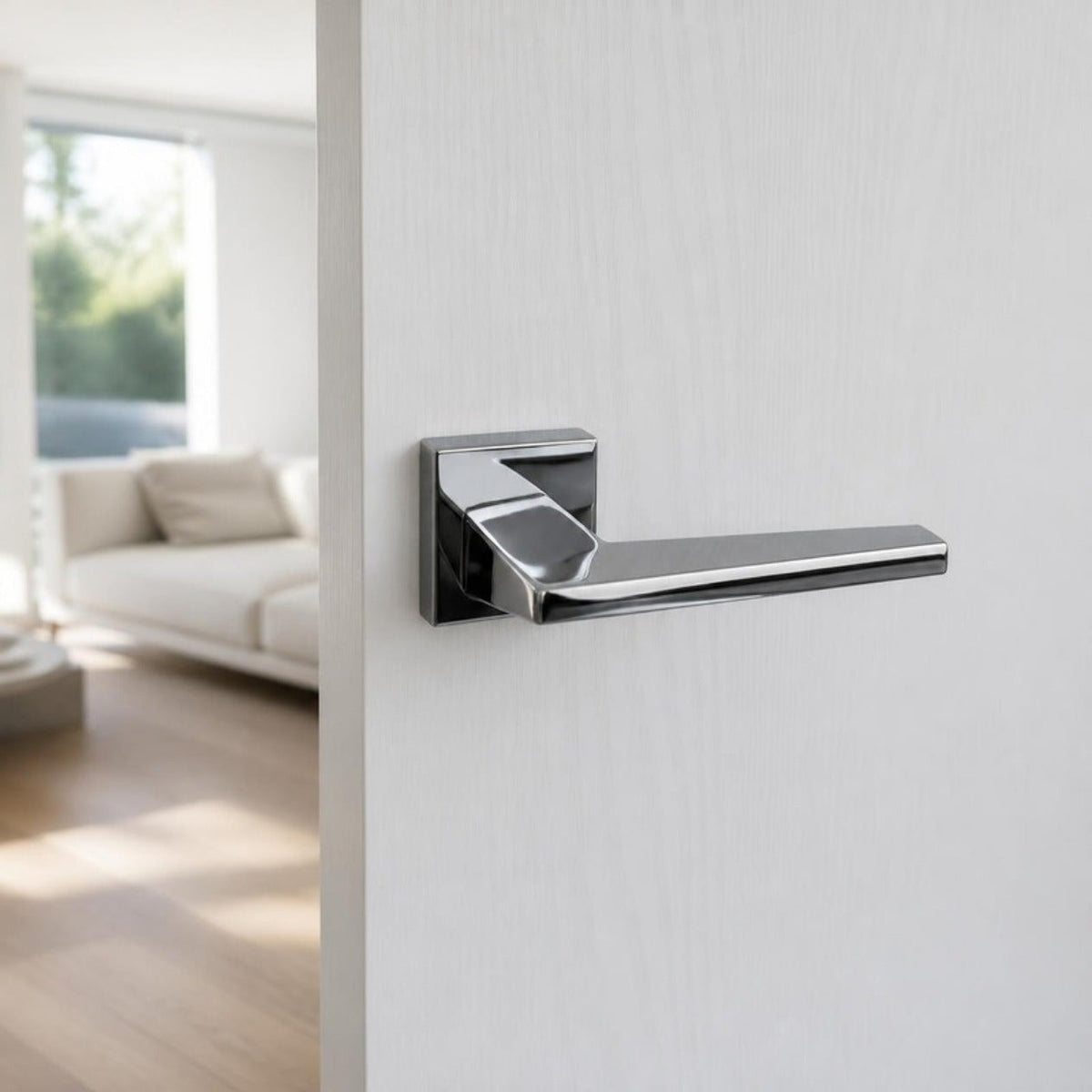 Solid brass italian slim lever handle on square rose