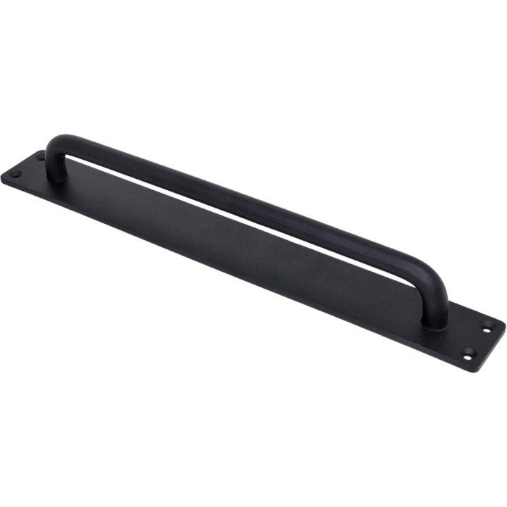 Gate or barn door handle in a black ferrograin finish on long plate