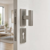 Square "T" shaped lever handle on rose