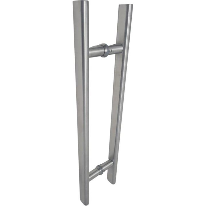 Straight Oval Grip pull handle in stainless steel