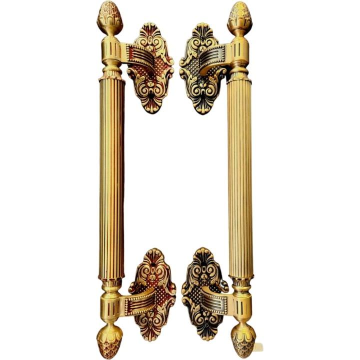 Royal antique pull handle on plate - offset - Decor Handles